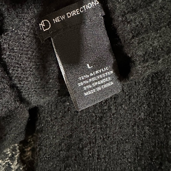 Cozy Black Knit Sweater - Picture 6 of 6